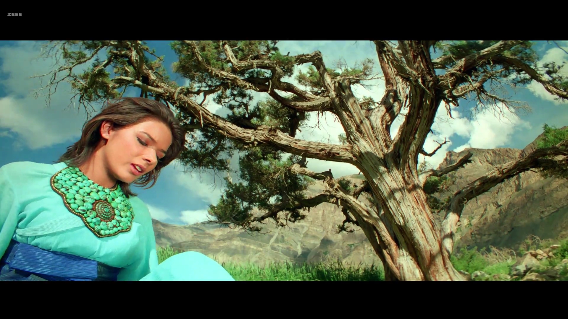 Paap.2003.WebHDRip.1080p.AVC[(009872)03-03-40].JPG