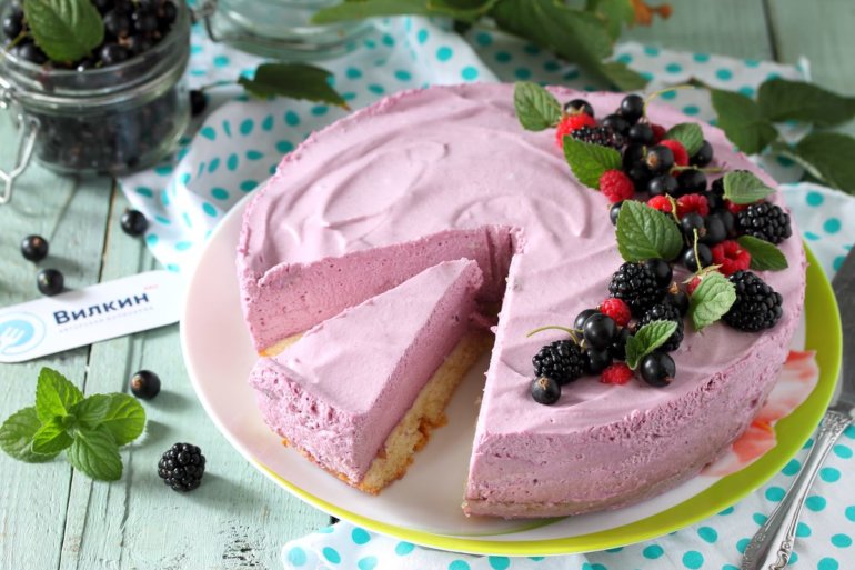 tort-so-smorodinoi-770x513.jpg