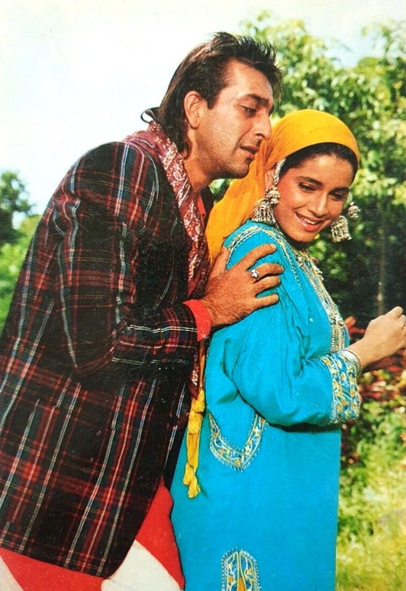 Bollywood-Film-Movie-Postcard-SANJAY-DUTT-NEELAM-4972 (2).jpg