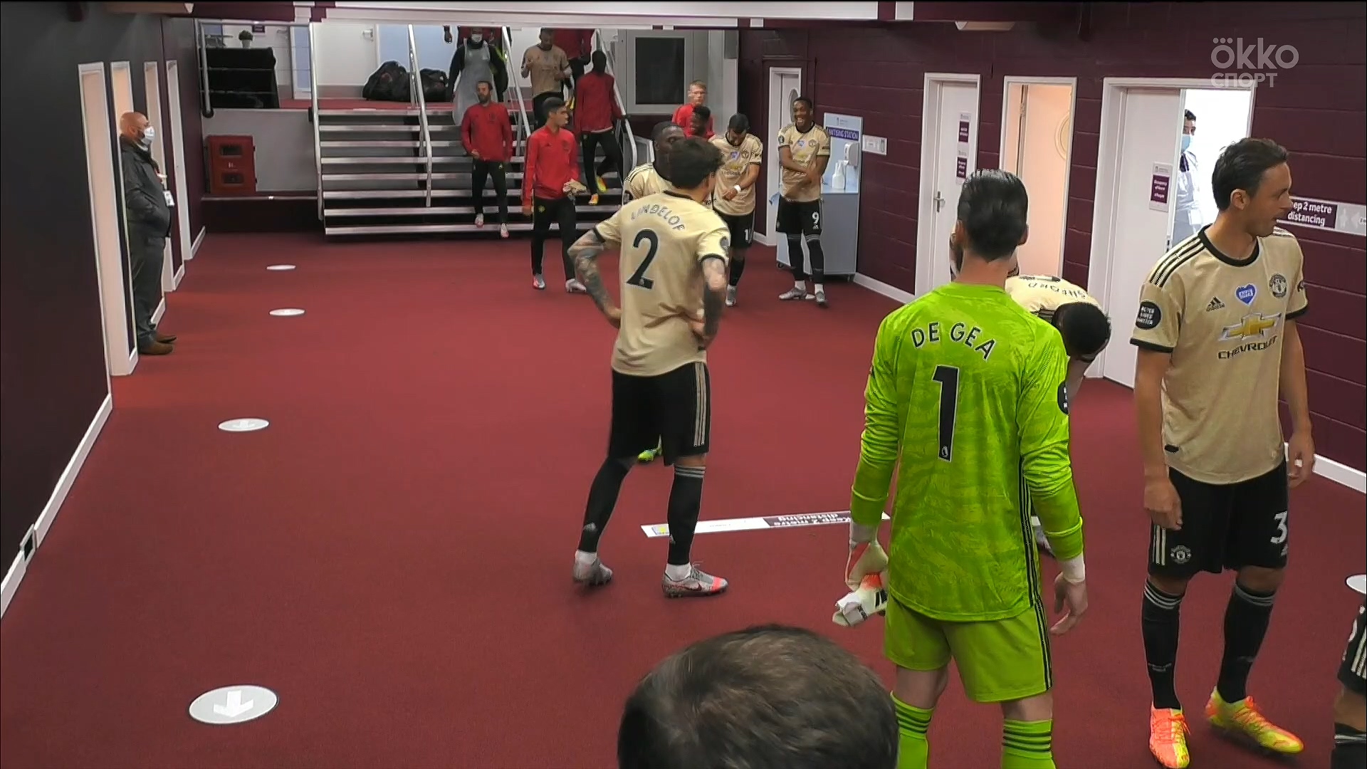 Чемпионат Англии 2019-2020 34-й тур Астон Вилла - Манчестер Юнайтед Okko Спорт.mkv_20200711_210044.135.jpg