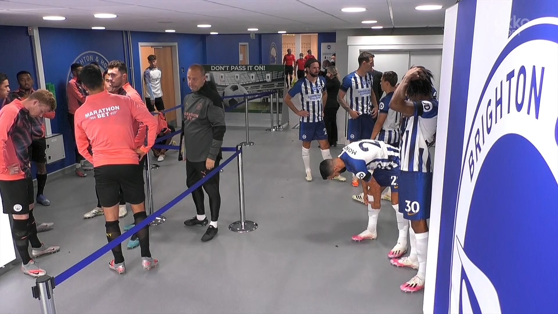 Чемпионат Англии 2019-2020 35-й тур Брайтон энд Хоув Альбион - Манчестер Сити Okko Спорт.mkv_20200713_011036.680.jpg