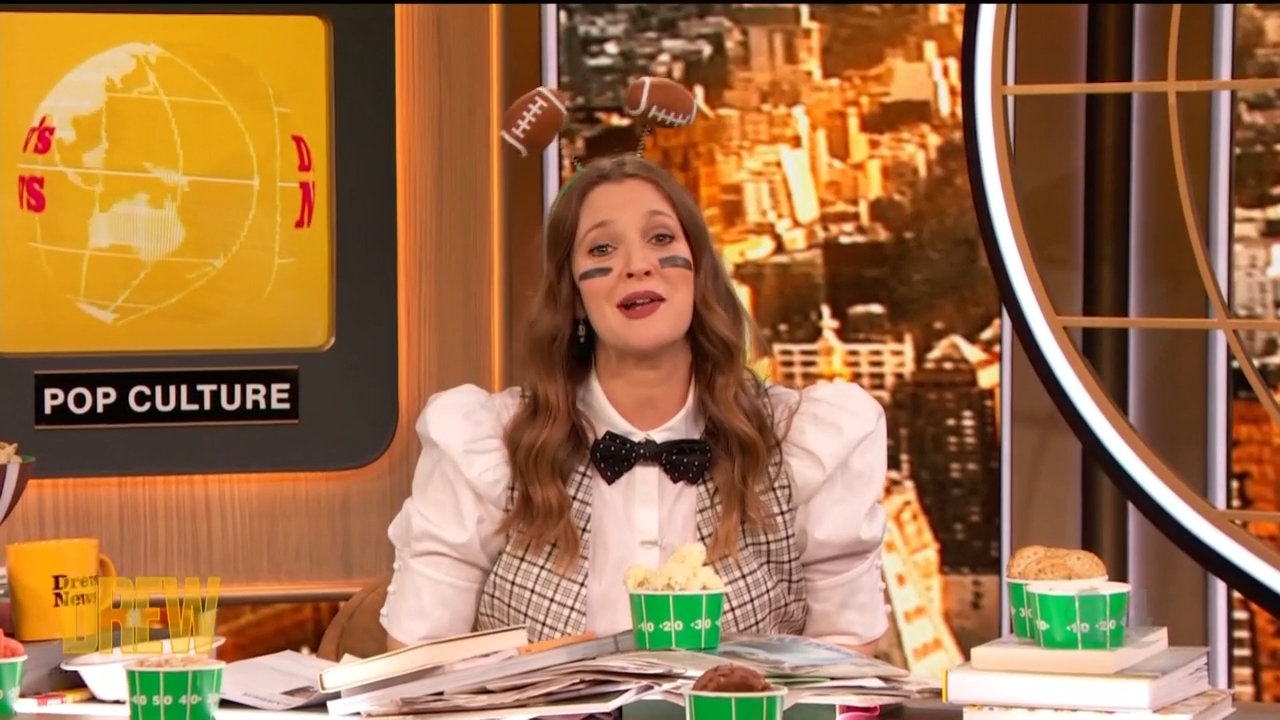 The Drew Barrymore Show 05_02_2021-0-32-20-314.jpg