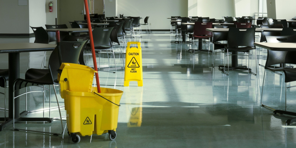 Основные причины заказать услуги профессионального клининга для офиса