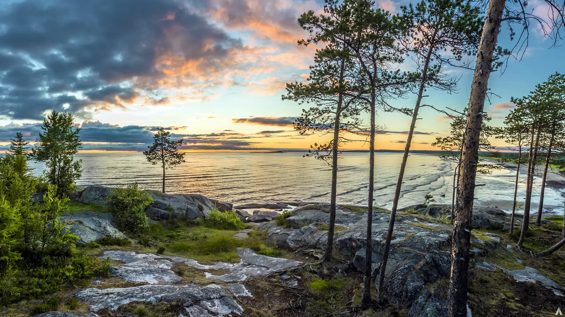 Берег белого моря. Берег Онега белое море. Архангельск берег белого моря. Архангельск природа белое море. Белое море Онега.