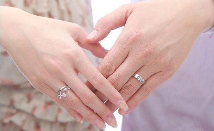 2_Hands.jpg