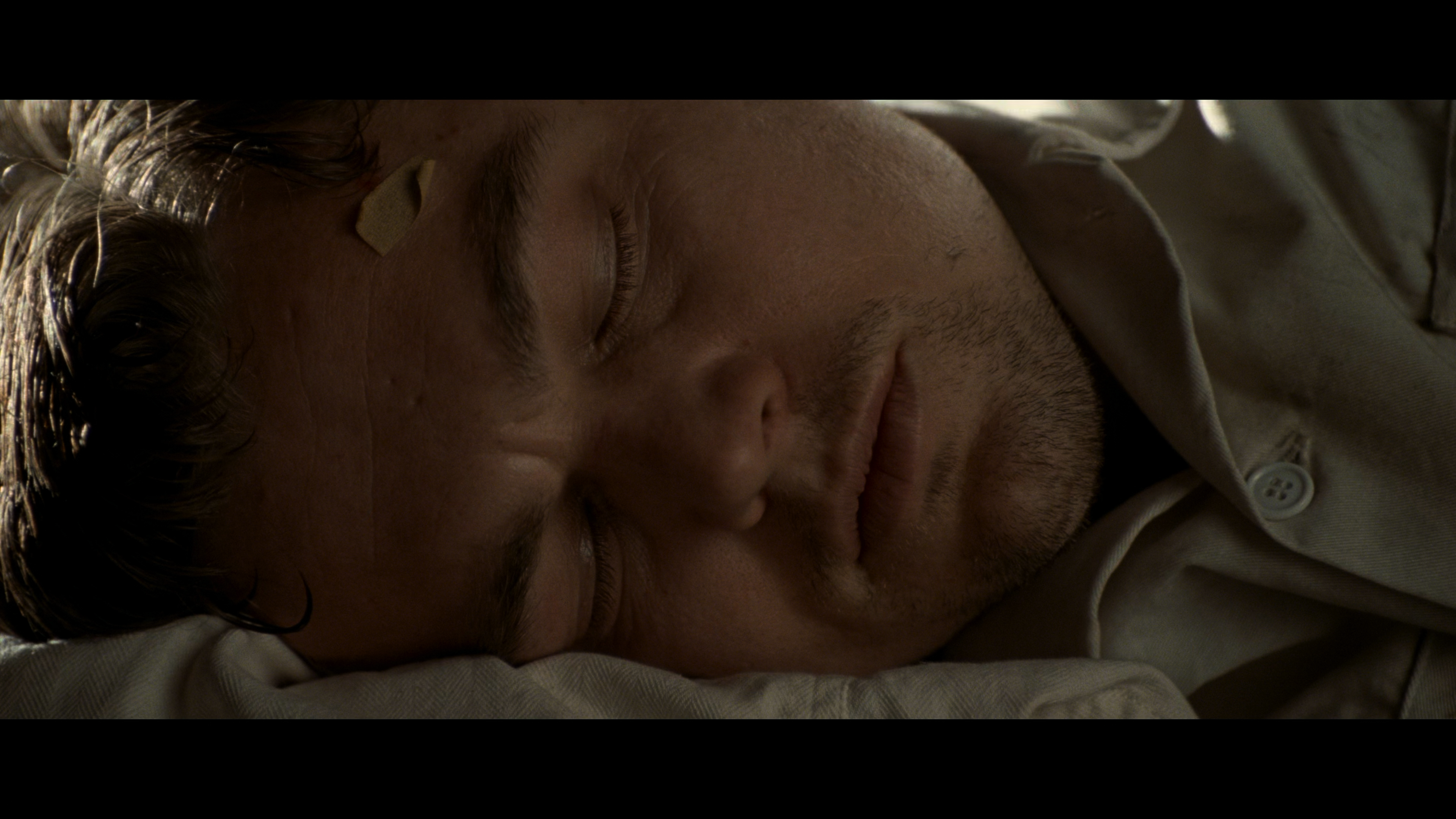 Shutter.Island.2010.UHD.2160p.DTS-HD.MA.5.1.DoVi.P8.by.DVT.mkv_20220112_102227.315.png