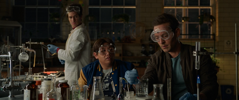 Spider-Man.No.Way.Home.2021.HDRip-AVC.ExKinoRay.mkv_snapshot_01.35.11.289.png