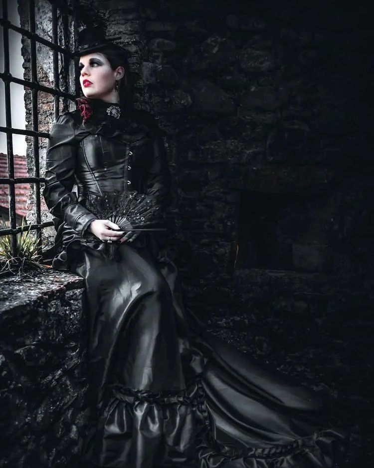 thebeautyandthegoth-15032022-0005.webp