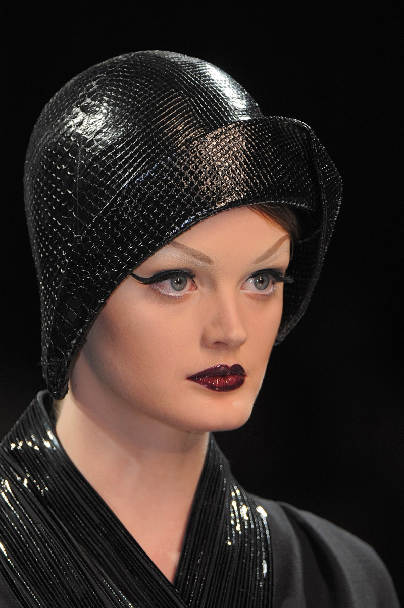 christian-dior-fall-2008-couture-details-00070h-lisa-cant.jpg