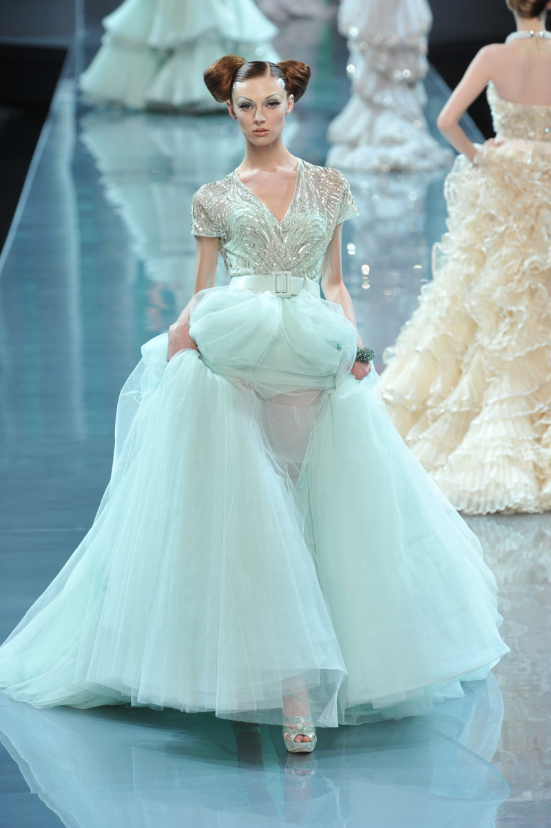 christian-dior-fall-2008-couture-00370h-olga-sherer.jpg