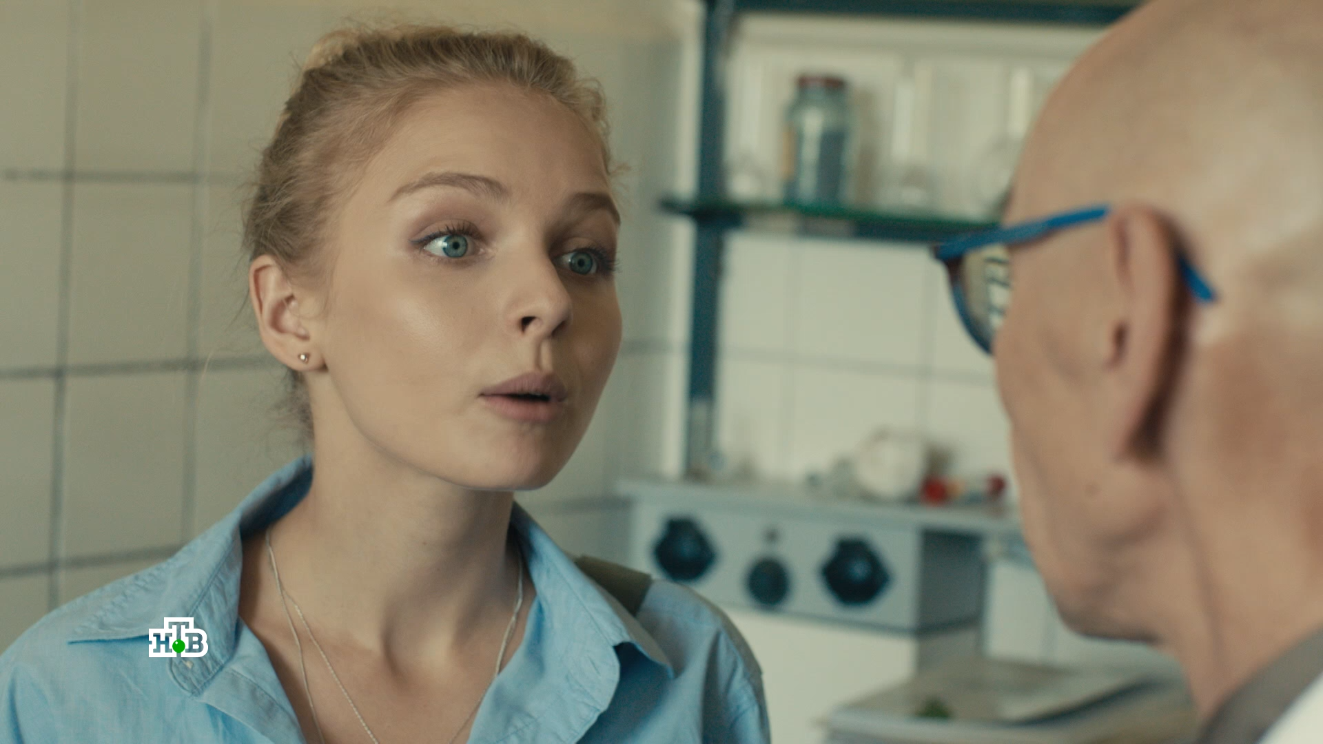 Praktikant.S02.E01.2022.WEB-DL.1080p.ExKinoRay.mkv_snapshot_20.58.png