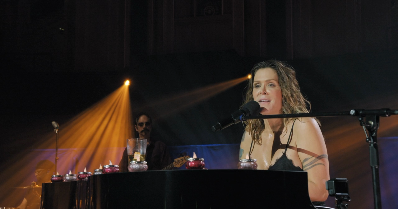 Beth Hart - RAH.2018.BDRip720p.mkv_20220509_081700.613.png
