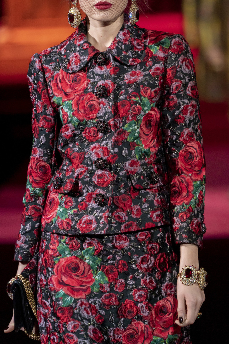 Dolce+Gabbana+Fall+2019+Details+7uGBmcVw6SRx.jpg
