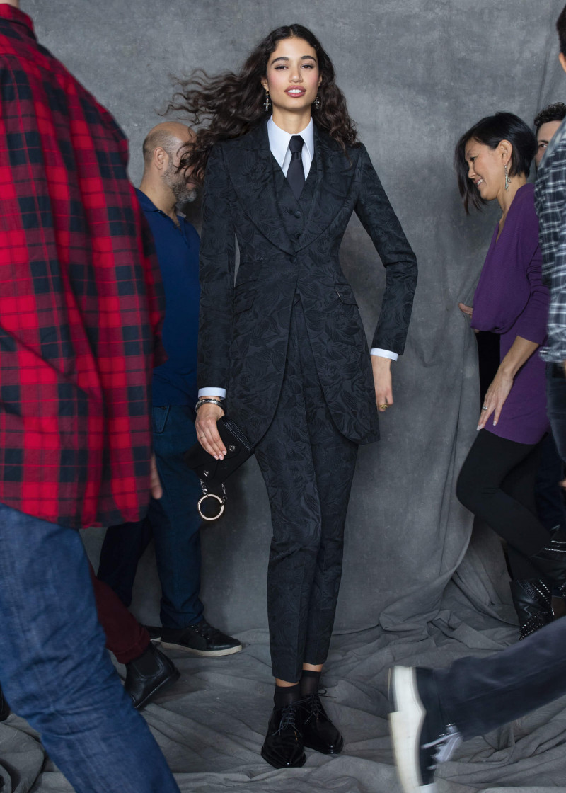 dolce-and-gabbana-fall-winter-20-21-woman-collection-125.jpg