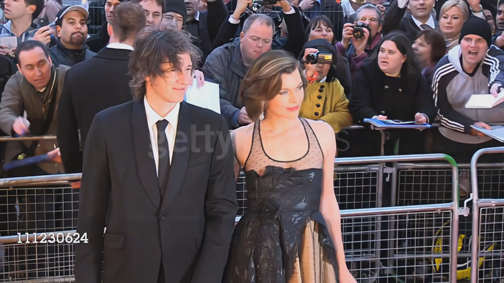 Milla Jovovich poses for photos, , at the arrivals for Gorby 80 at... Stock Footage Video - Getty Images_1920x1080_alq-13.mp4_20220518_021643.319.jpg