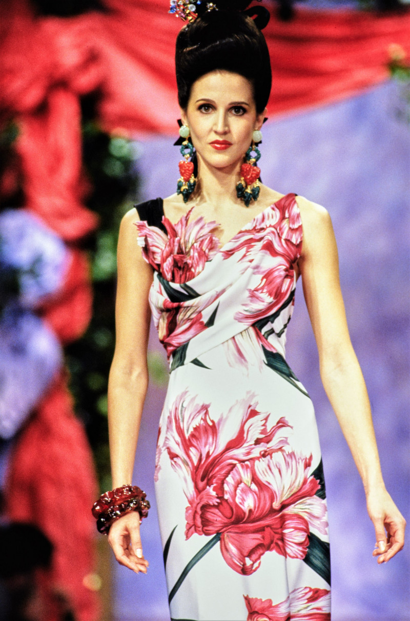 040-christian-lacroix-spring-1994-couture-CN10056690-suzanne-von-aichinger.jpg