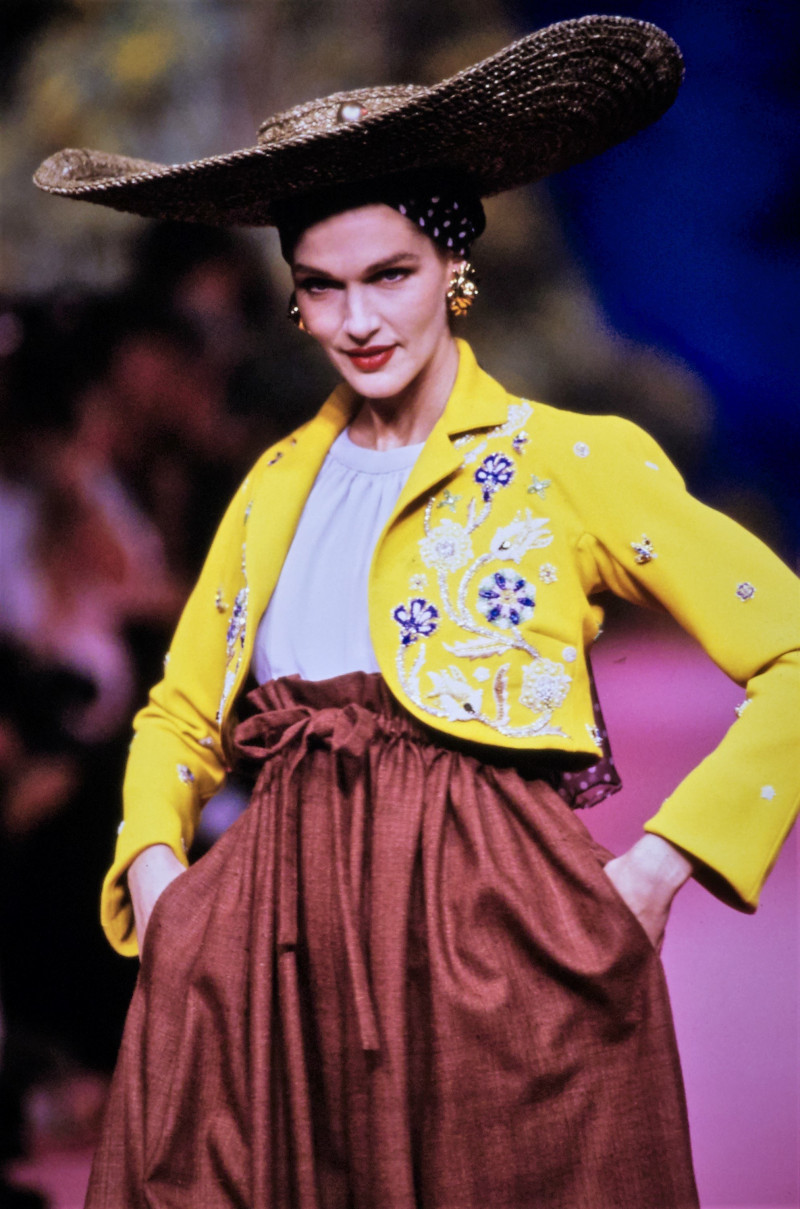 039-christian-lacroix-spring-1988-couture-detailsCN10053758-dianne-dewitt.jpg