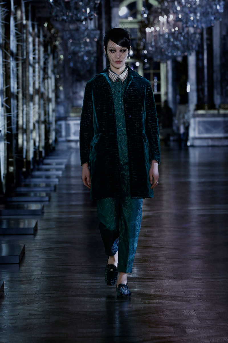 00051-Christian-Dior-Fall-21.jpg