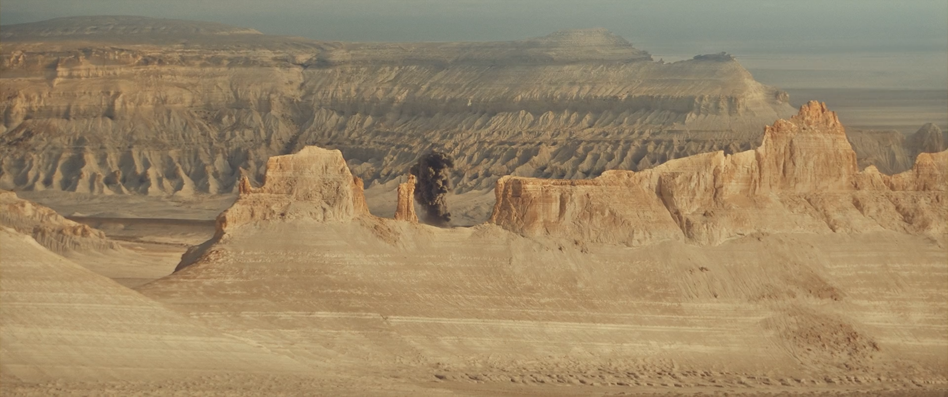 Время патриотов 2022 WEB-DL 1080p.mkv_snapshot_01.24.48.png