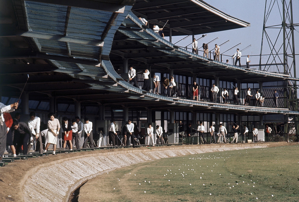 После Второй мировой войны Япония увлеклась гольфом..jpg