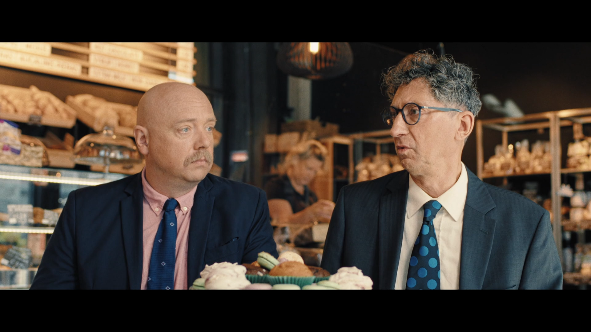 Man.For.Money.2021.WEB-DL.1080p.ExKinoRay.mkv_snapshot_00.04.22.png