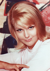 Кэрол Линли