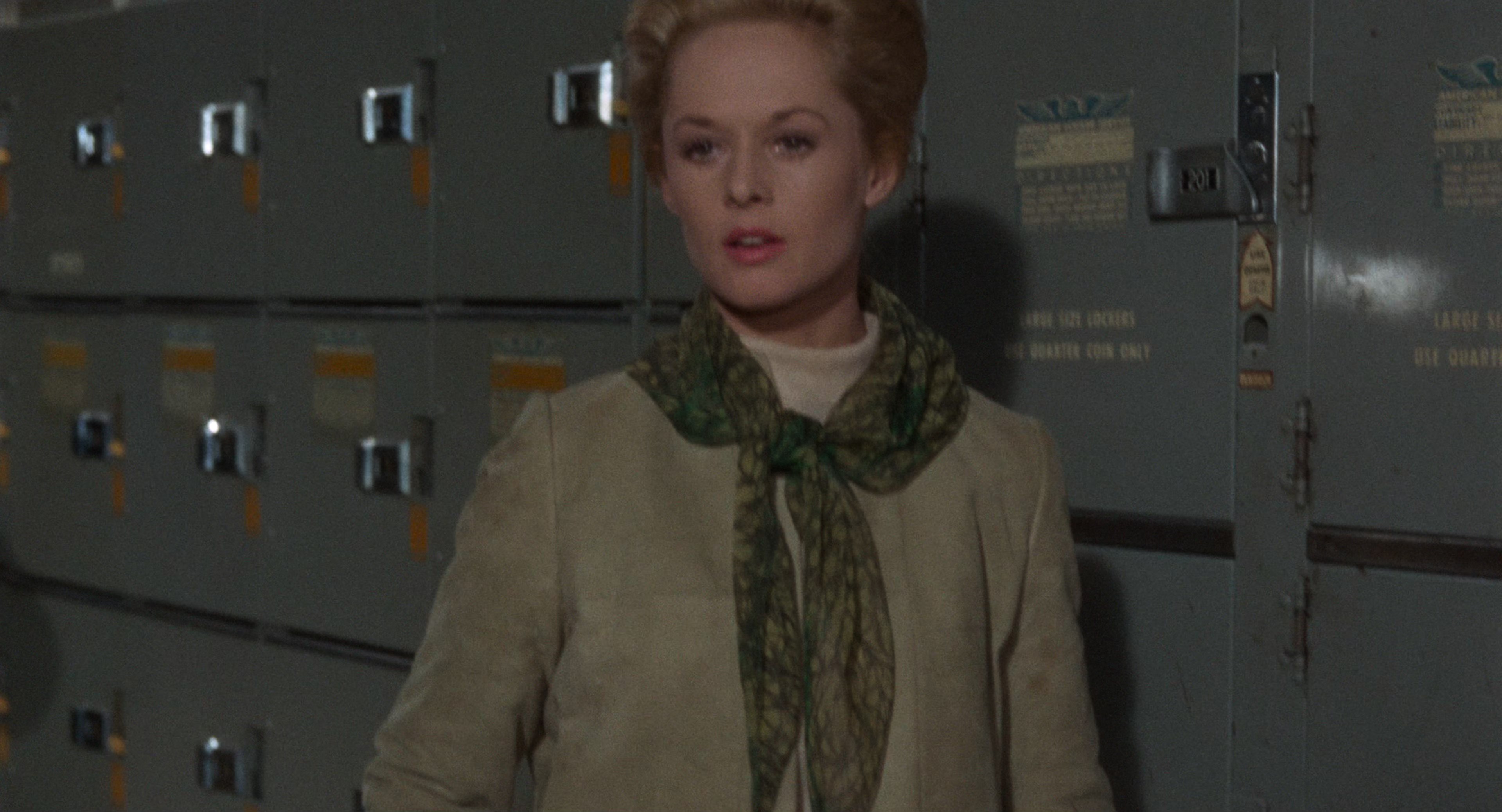 Марни (Marnie) 1964.mkv_snapshot_00.06.50.410.jpg