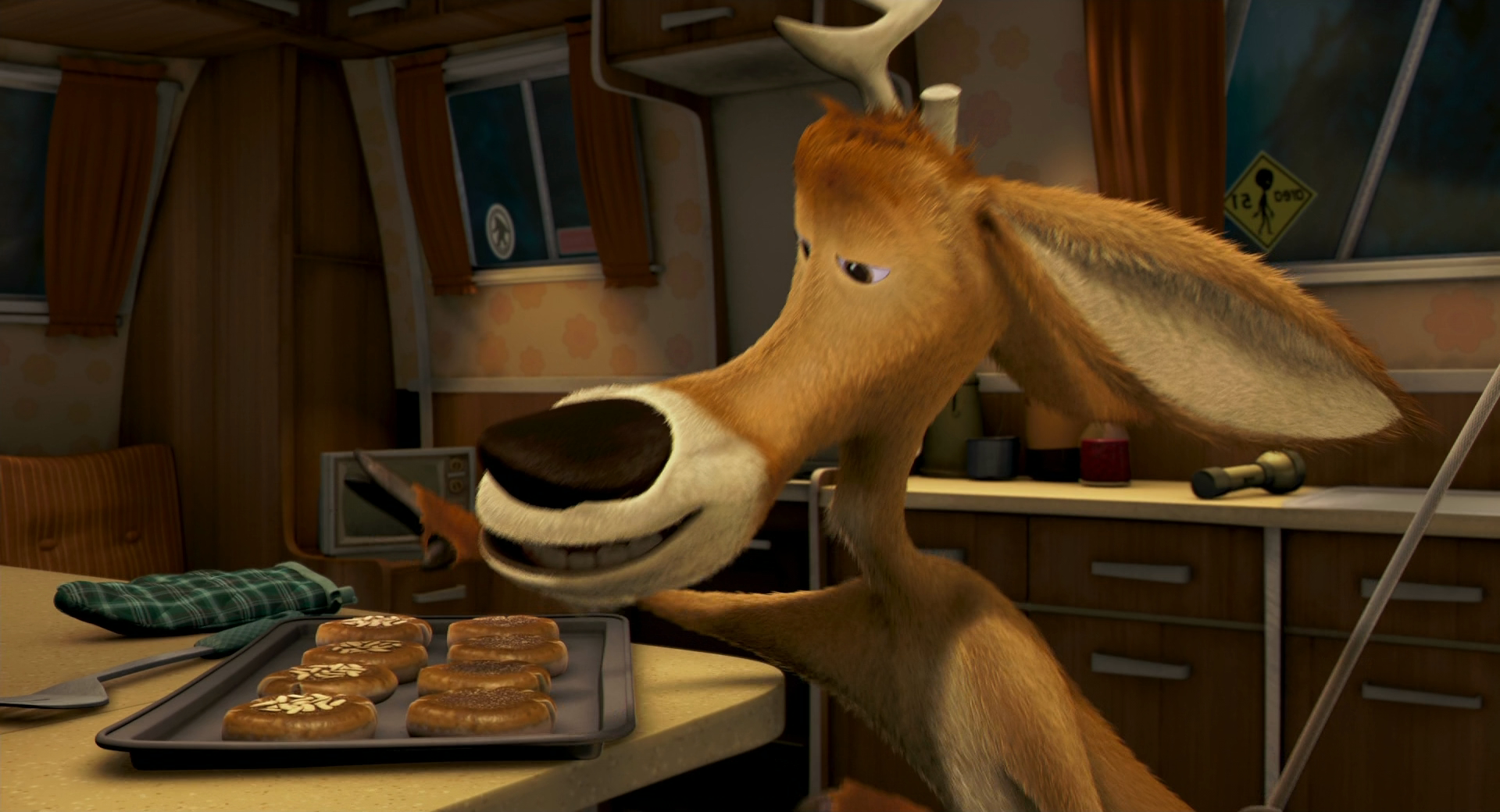 Boog and Elliot's Midnight Bun Run.2006.BDRip 1080p.mkv_20230207_220957.696.png