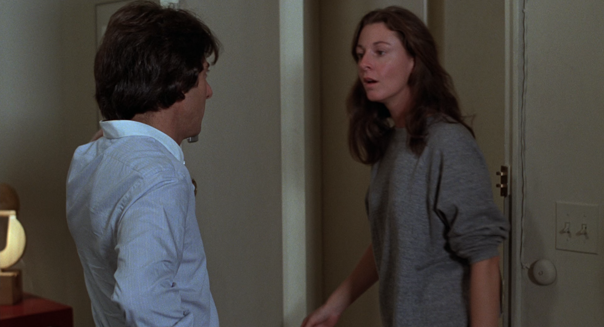 Крамер против Крамера (Kramer vs. Kramer) 1979.mkv_snapshot_00.10.30.630.png