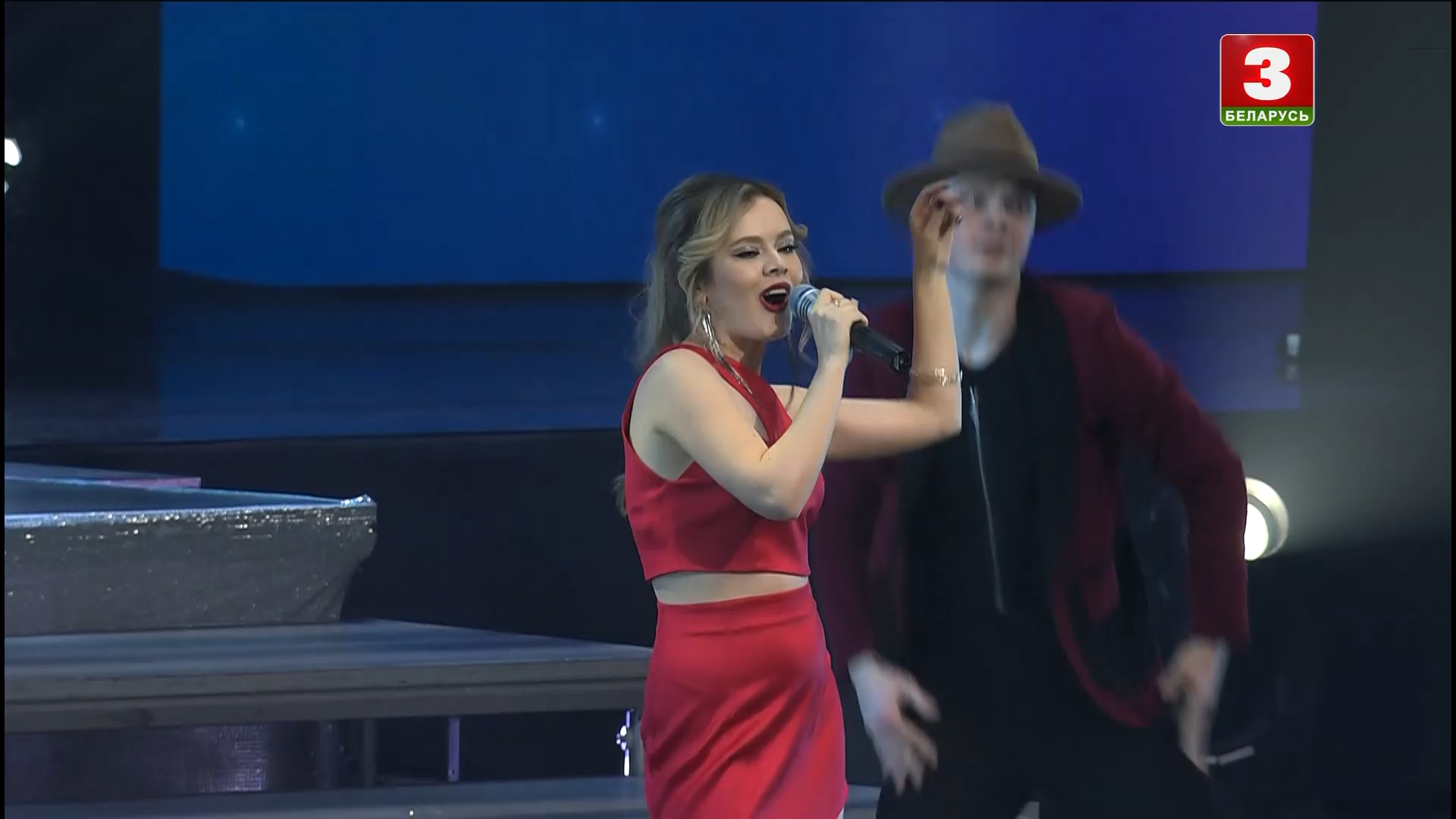 Женский хит. Молодёжный театр эстрады (2023).ts_snapshot_00.46.58.434.png