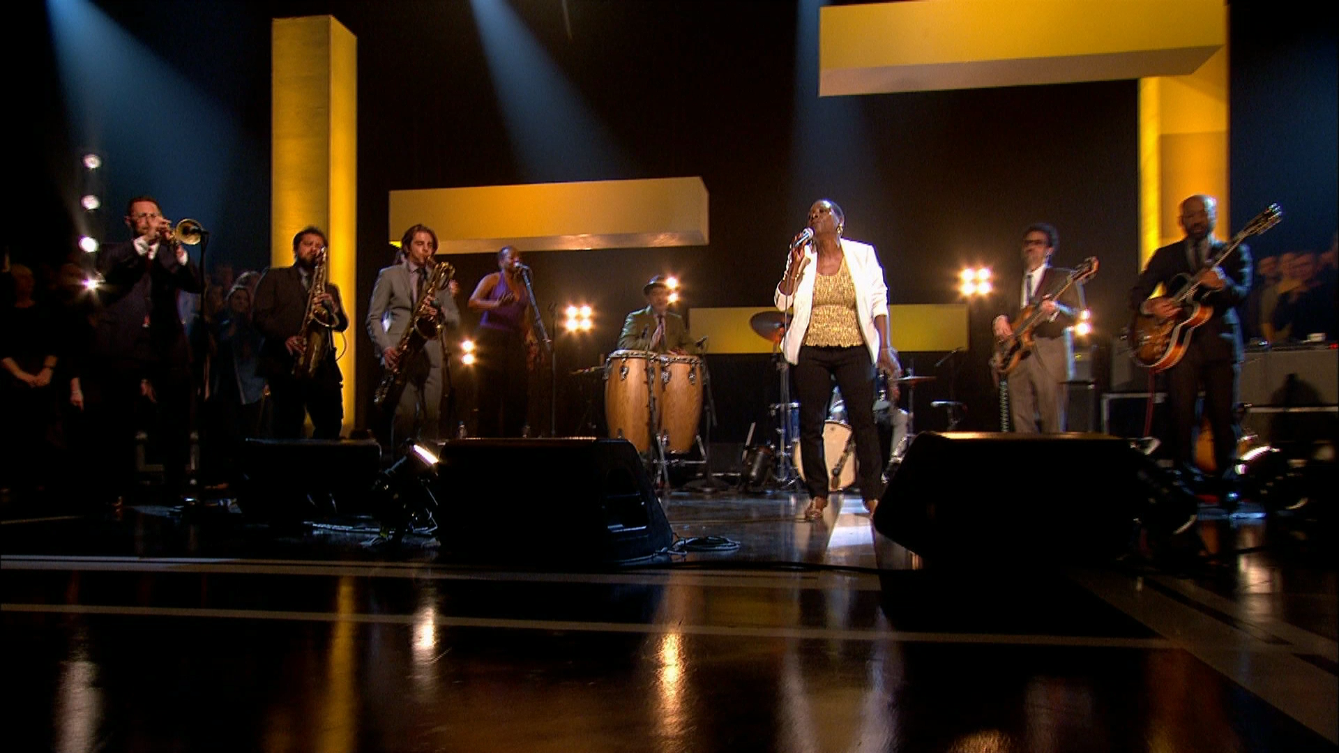 Later... Live with Jools Holland - Series 44 Episode 3 Full (2014).ts_20230312_205136.619.png