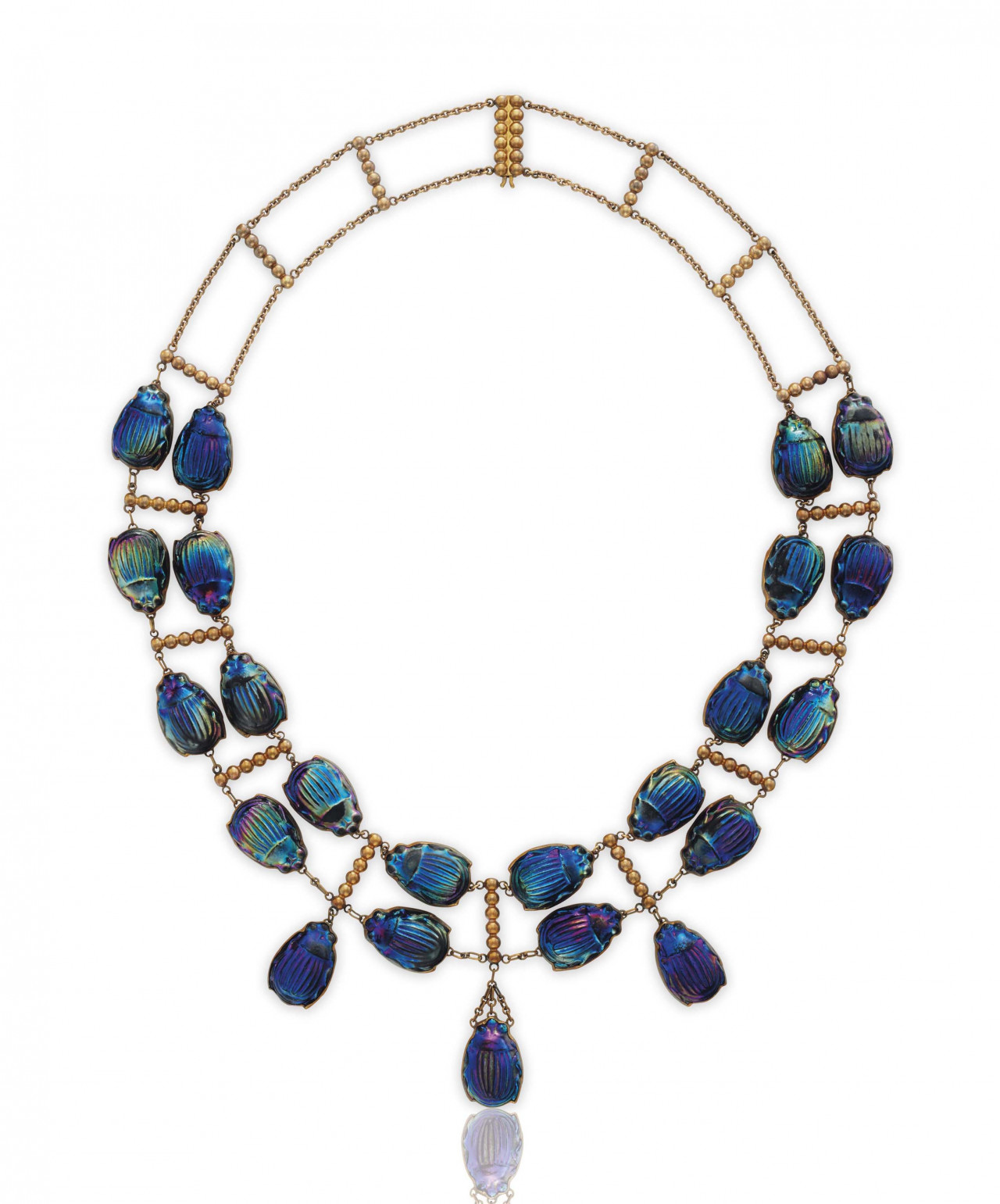 2017_NYR_14760_0164_000(an_iconic_favrile_glass_beetle_and_gold_necklace_by_louis_comfort_tiff093409).jpg