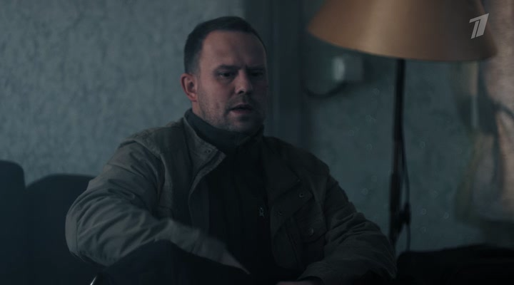 Chuzhoy.s01e01.WEB-DLRip.25Kuzmich.avi_snapshot_41.36.png