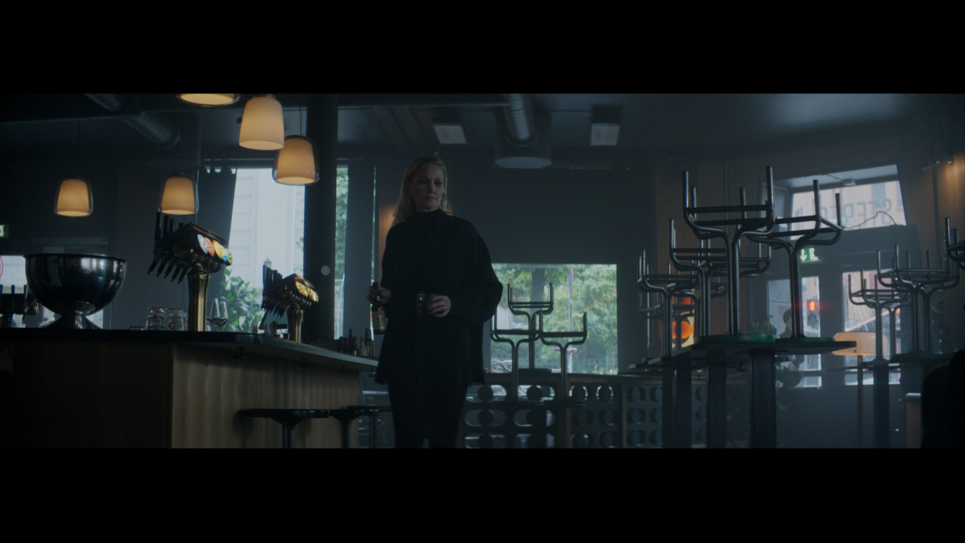 Leave.2022.1080p.BDREMUX.AVC-Нечипорук.mkv_snapshot_00.19.36.208.png