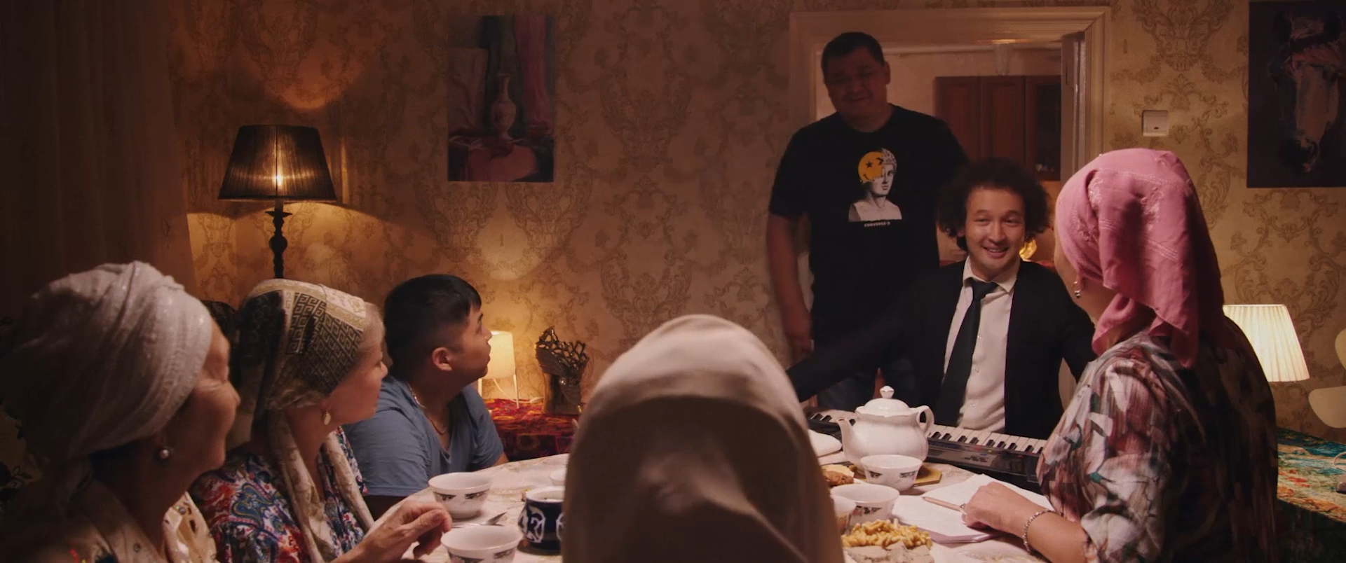 Келин патнисга ширинлик. Келин особого. Келин особого назначения. Келин особого. Келин особого.