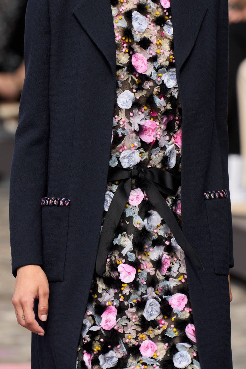 00036-chanel-fall-2023-couture-detail-credit-gorunway.jpg