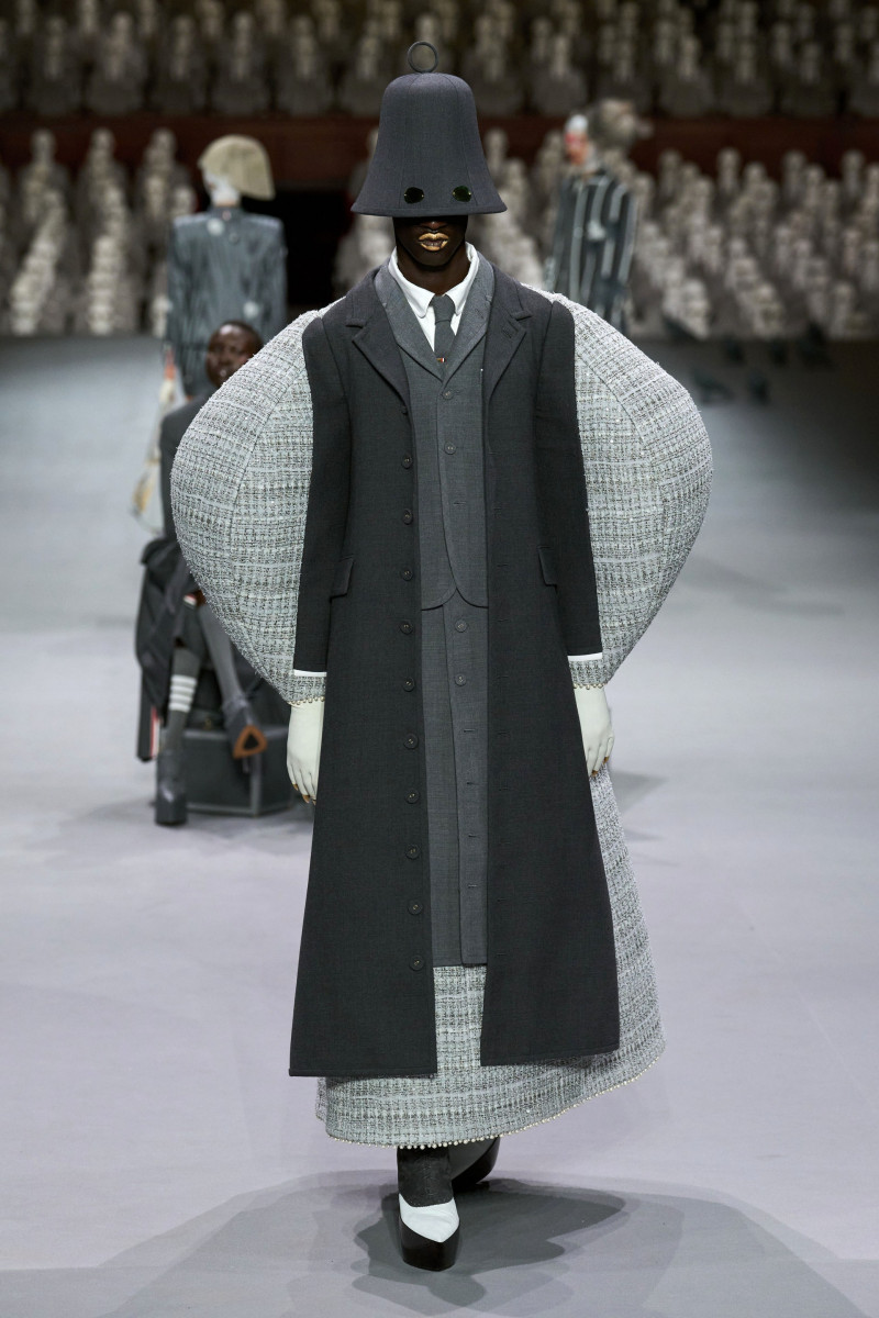 00043-thom-browne-fall-2023-couture-credit-gorunway.jpg