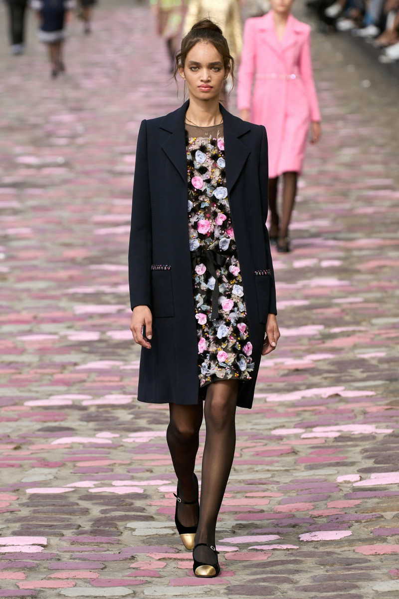 00017-chanel-fall-2023-couture-credit-gorunway.jpg