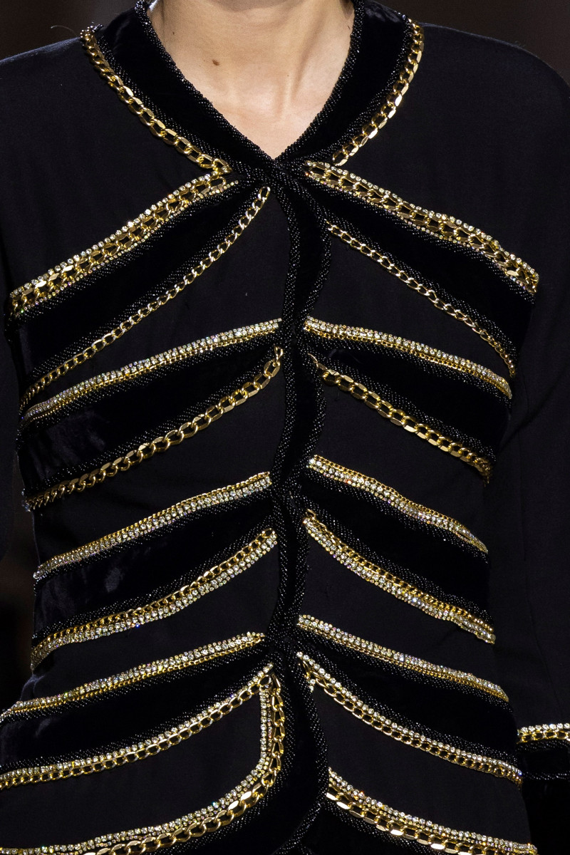 00005-celia-kritharioti-fall-2023-couture-details-credit-brand.jpg