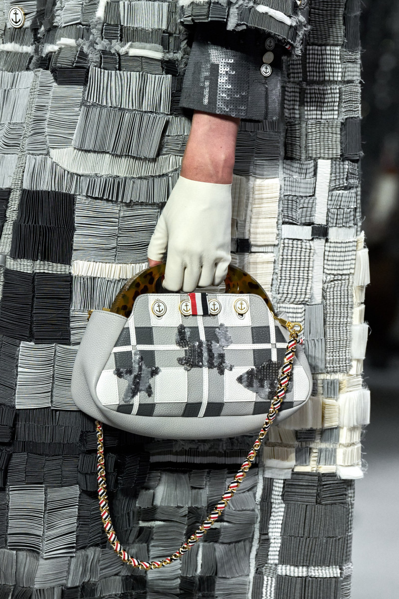 00058-thom-browne-fall-2023-couture-details-credit-gorunway.jpg