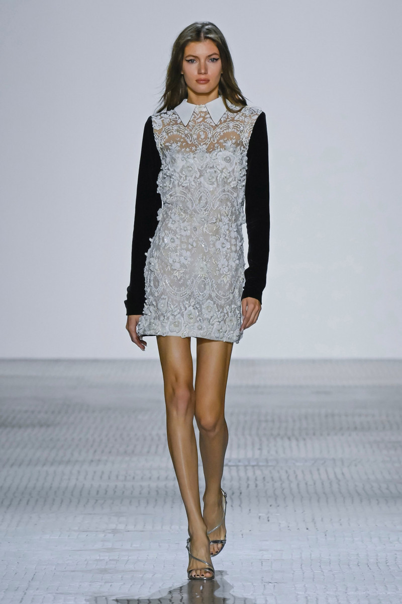 00016-celia-kritharioti-fall-2023-couture-credit-brand.jpg