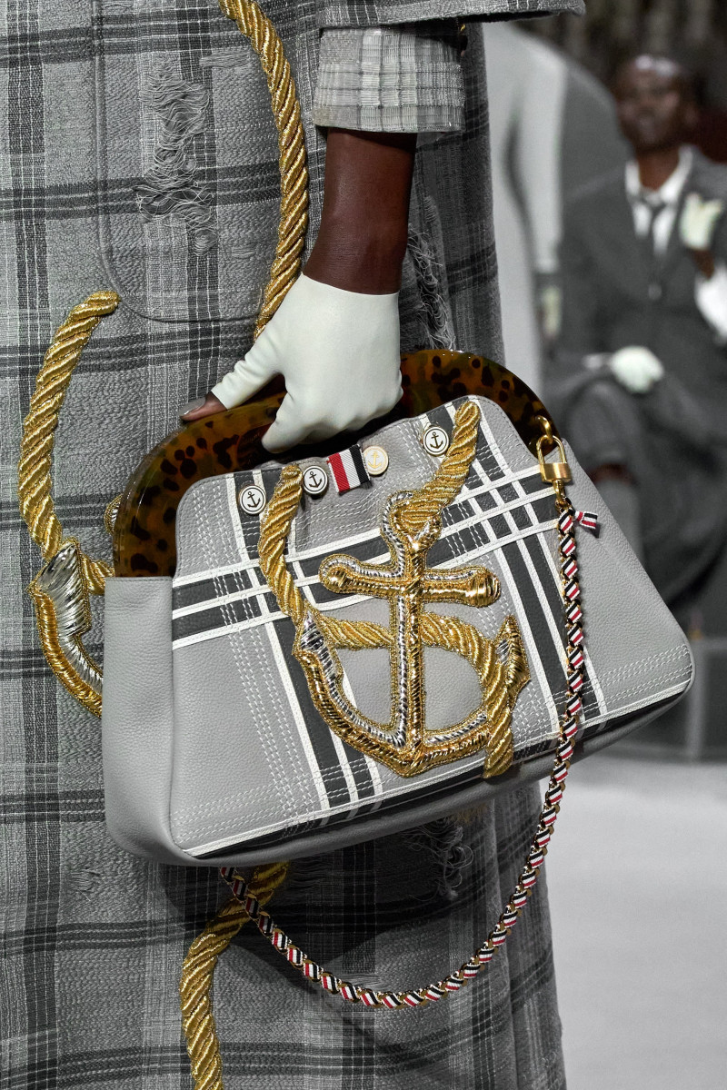 00052-thom-browne-fall-2023-couture-details-credit-gorunway.jpg