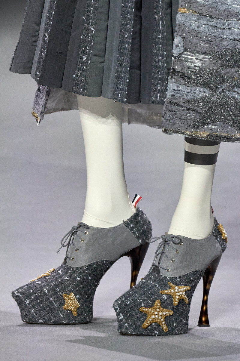00014-thom-browne-fall-2023-couture-details-credit-gorunway.jpg