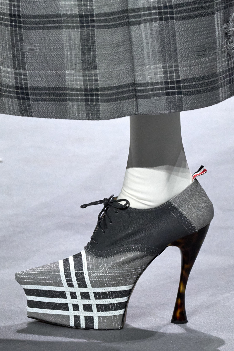 00053-thom-browne-fall-2023-couture-details-credit-gorunway.jpg