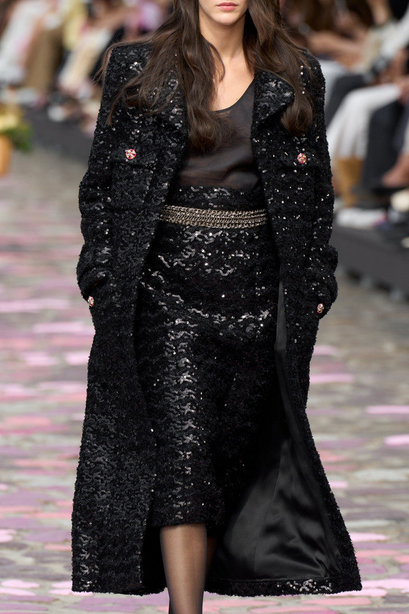 00004-chanel-fall-2023-couture-detail-credit-gorunway.jpg