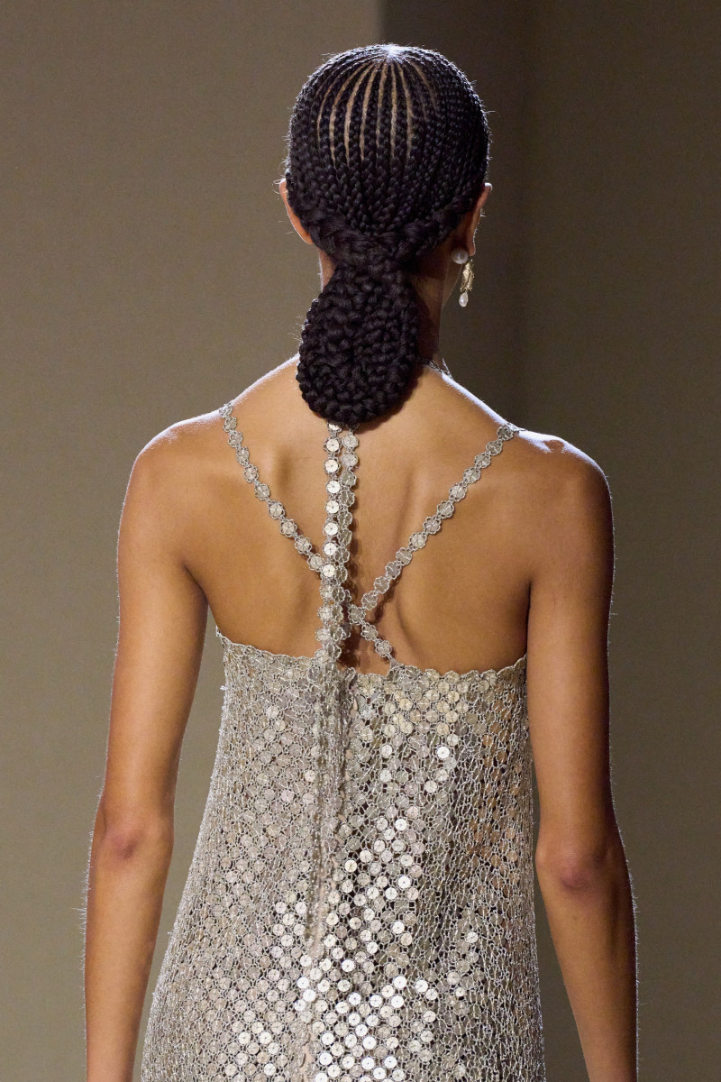 00108-christian-dior-fall-2023-couture-details-credit-gorunway.jpg