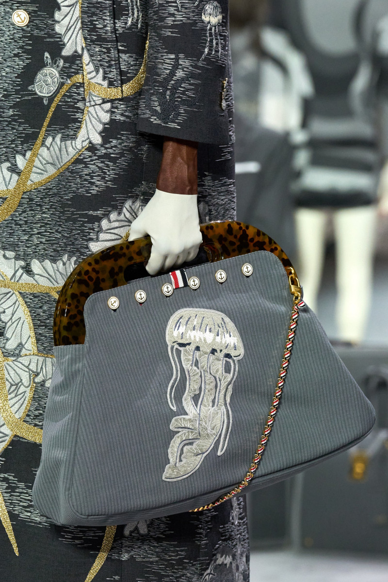 00019-thom-browne-fall-2023-couture-details-credit-gorunway.jpg