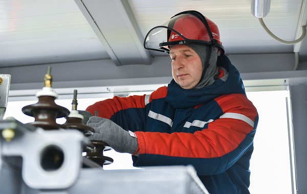 Электроэнергетики выполнили 70% годового плана работ в центральной России и Приволжье