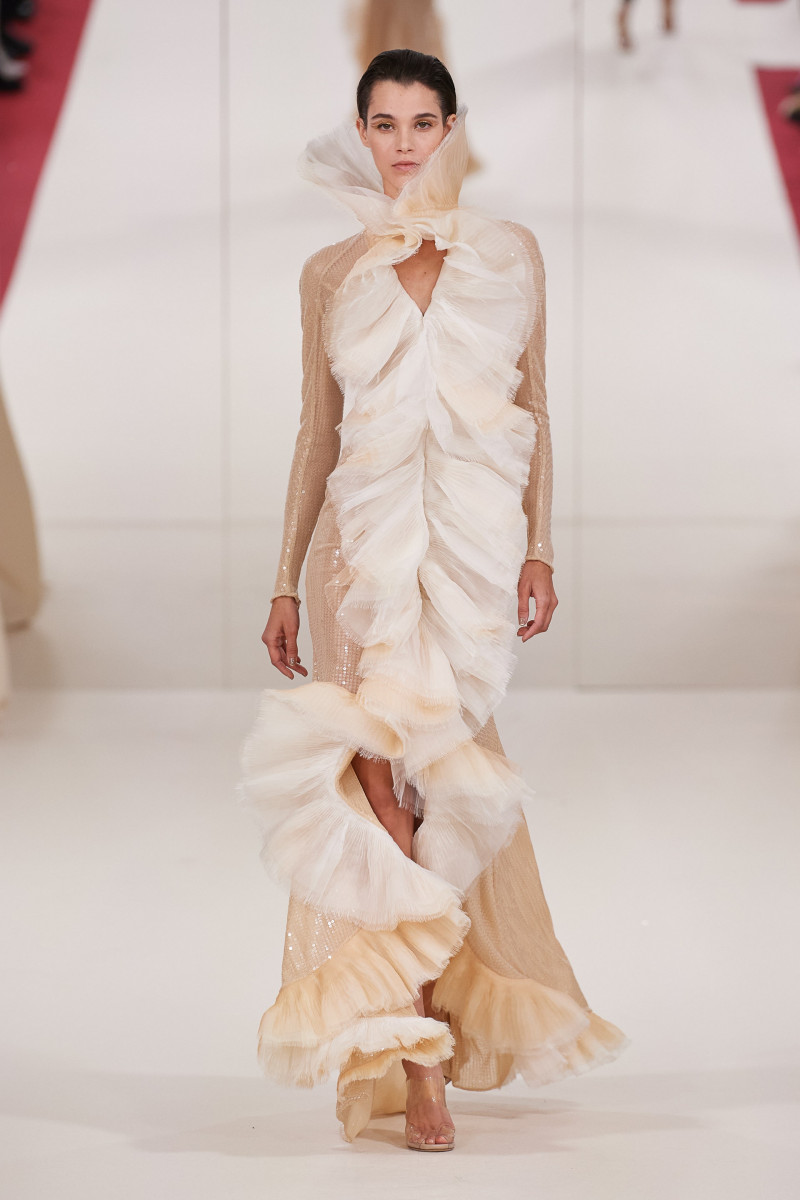 00024-Alexis-Mabille-Couture-Spring-22-Paris-credit-Filippo-Fior-Gorunway.jpg