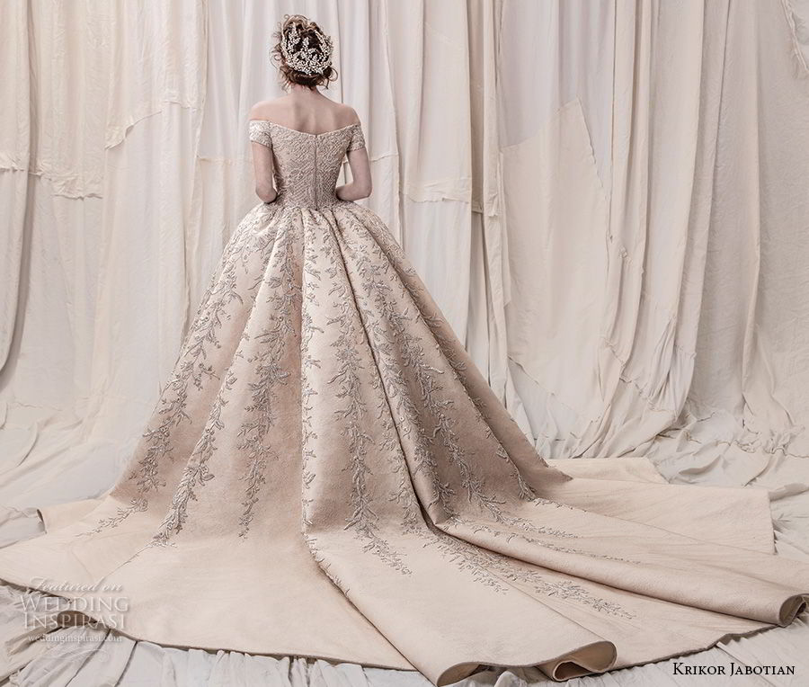 krikor-jabotian-spring-2018-bridal-off-the-shoulder-stra_006.jpg